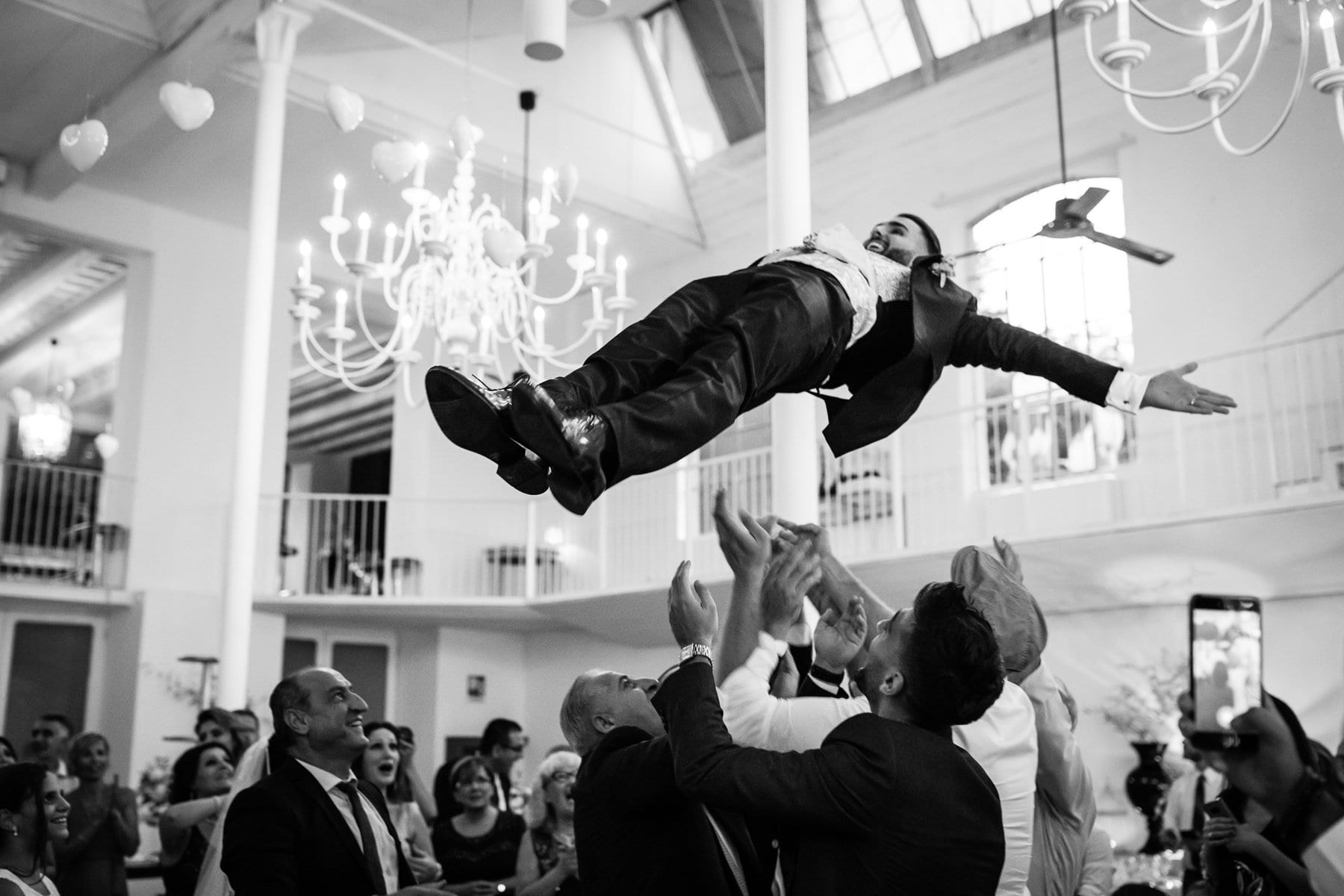 Sposo vola - Matrimonio Albergo ristorante La Madonnina Cantello