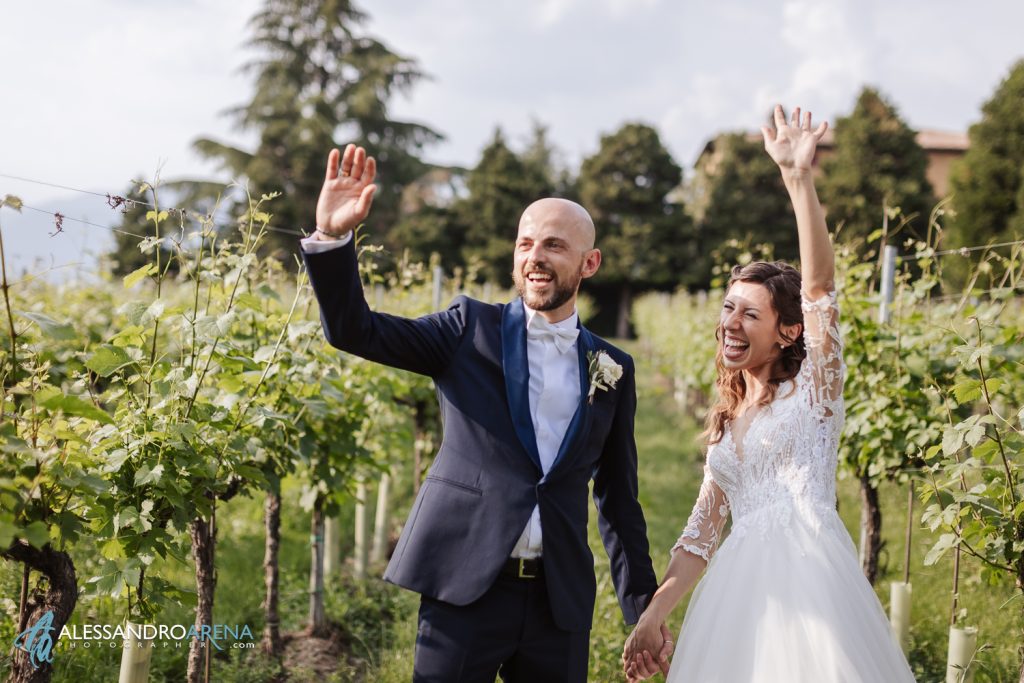 Sessione fotografica sposi in vigneto  Franciacorta, Ristorante Due Colombe