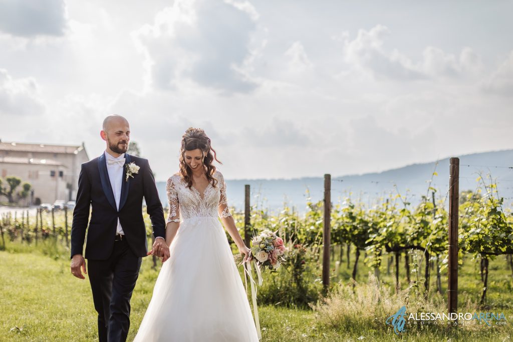 Sessione fotografica sposi in vigneto  Franciacorta, Ristorante Due Colombe