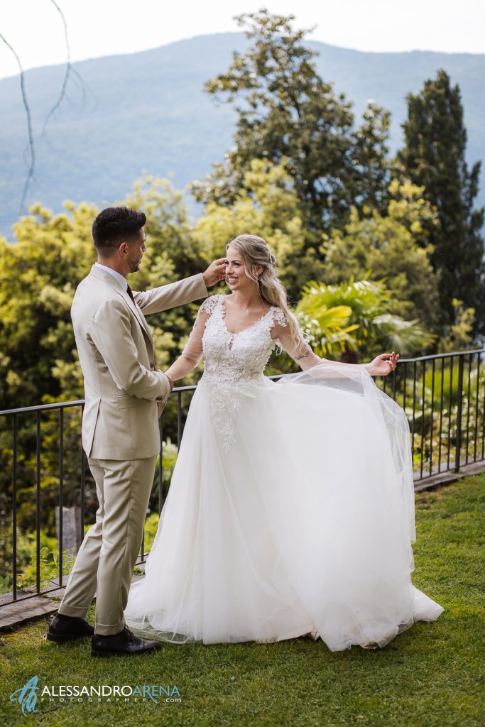 foto sposi al parco Scherrer di Morcote