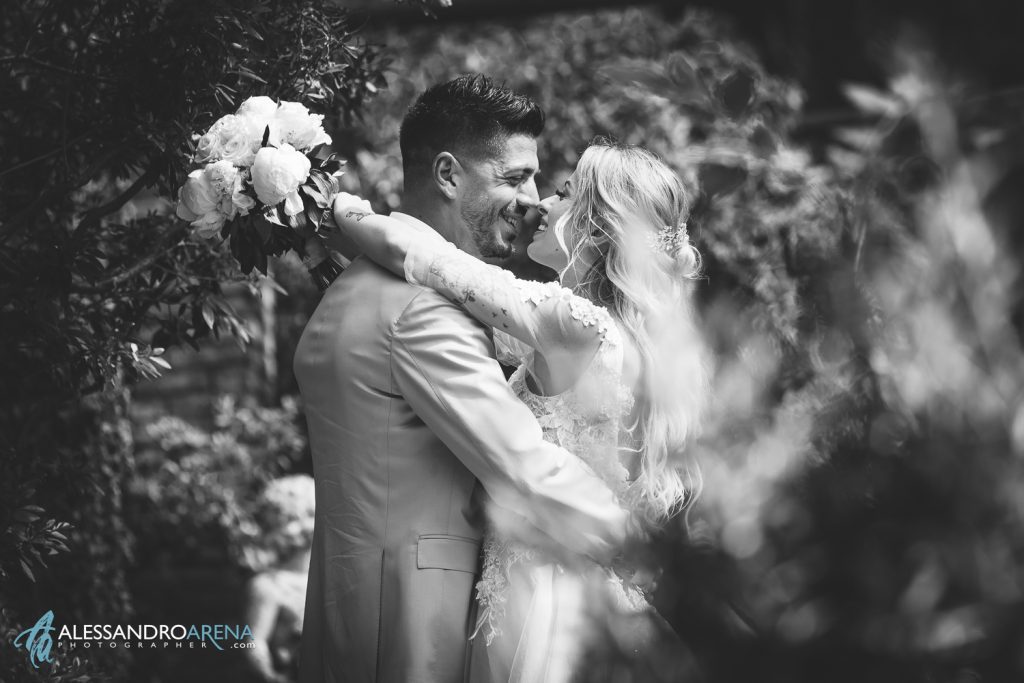 Sposi felici al parco Scherrer di Morcote