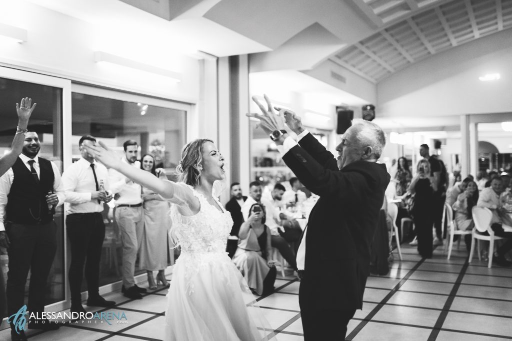 Primo ballo con papà della sposa, scelta della canzone