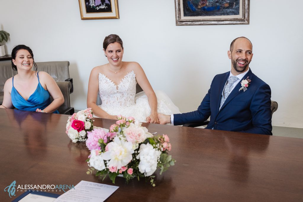 cerimonia civile al municipio di Ascona, li sposi felici