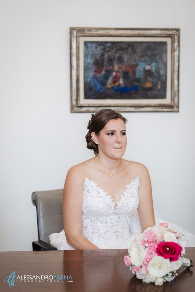 Rito civile municipio di Ascona, la sposa si emoziona