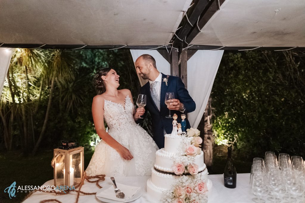 Brindisi al taglio della torta, Lido Beach Cannobio