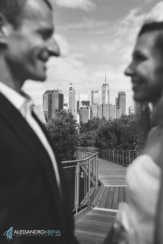 Skyline dallo Squibb Park Bridge