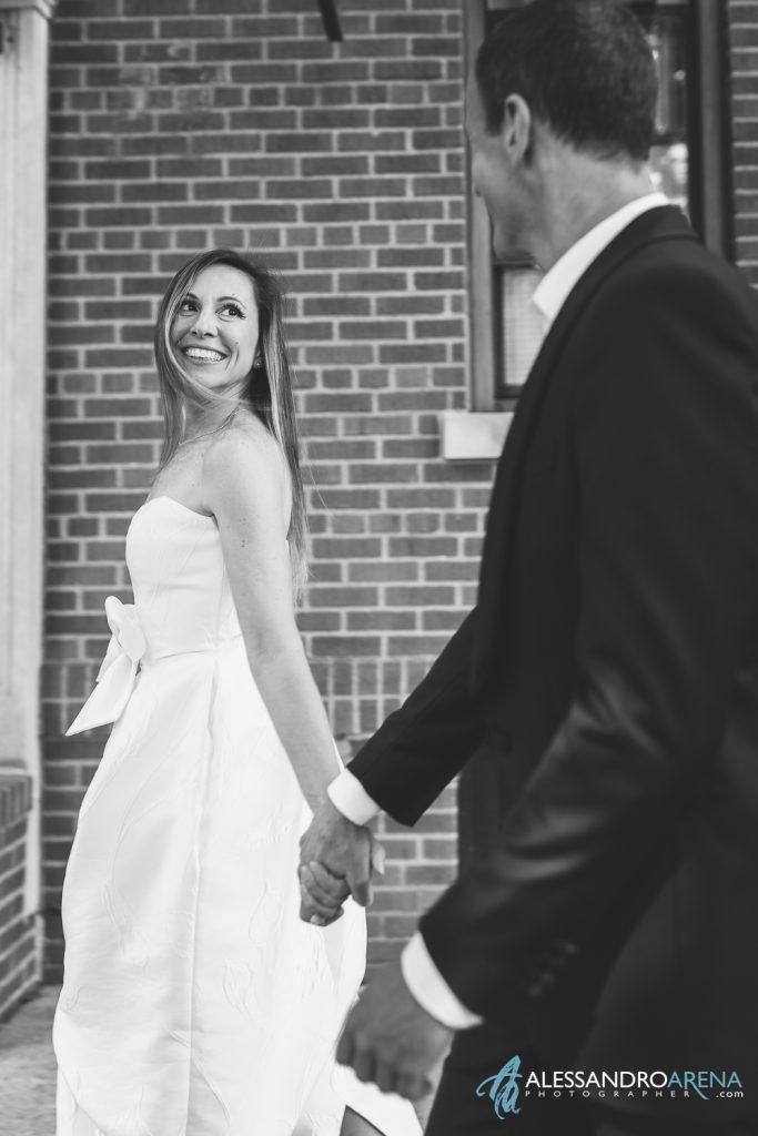 Urban wedding in New York Bride and groom in Brooklyn