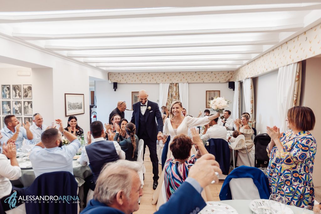 Ingresso degli sposi in sala