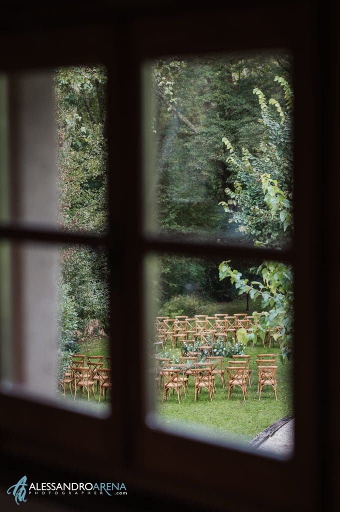 L'allestimento del rito simbolico al Mulino dell'olio visto dalla camera della sposa