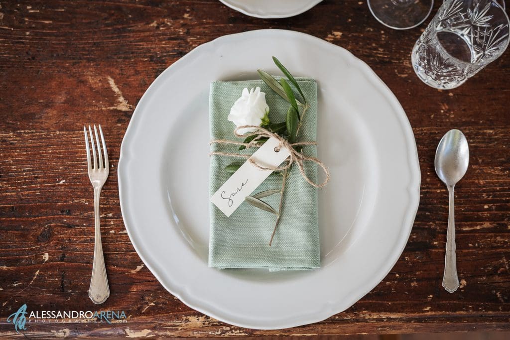 Dettaglio allestimento country chic al Mulino dell'olio - location matrimonio Varese