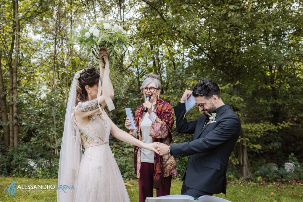 Euforia per gli sposi