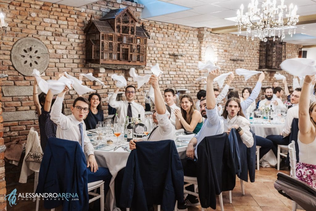 La Voliera Reale - Location matrimonio Varese, ingresso in sala degli sposi