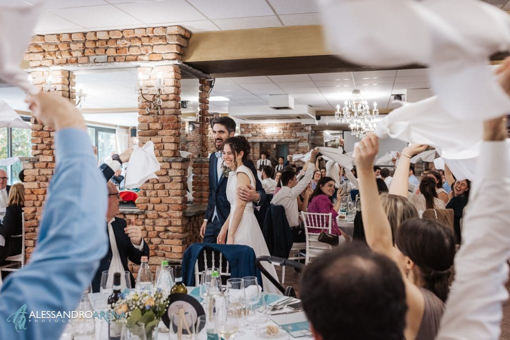 La Voliera Reale - Location matrimonio Varese, gli sposi in sala