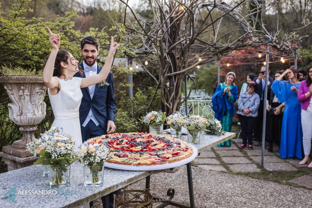 La Voliera Reale - Location matrimonio Varese - taglio torta