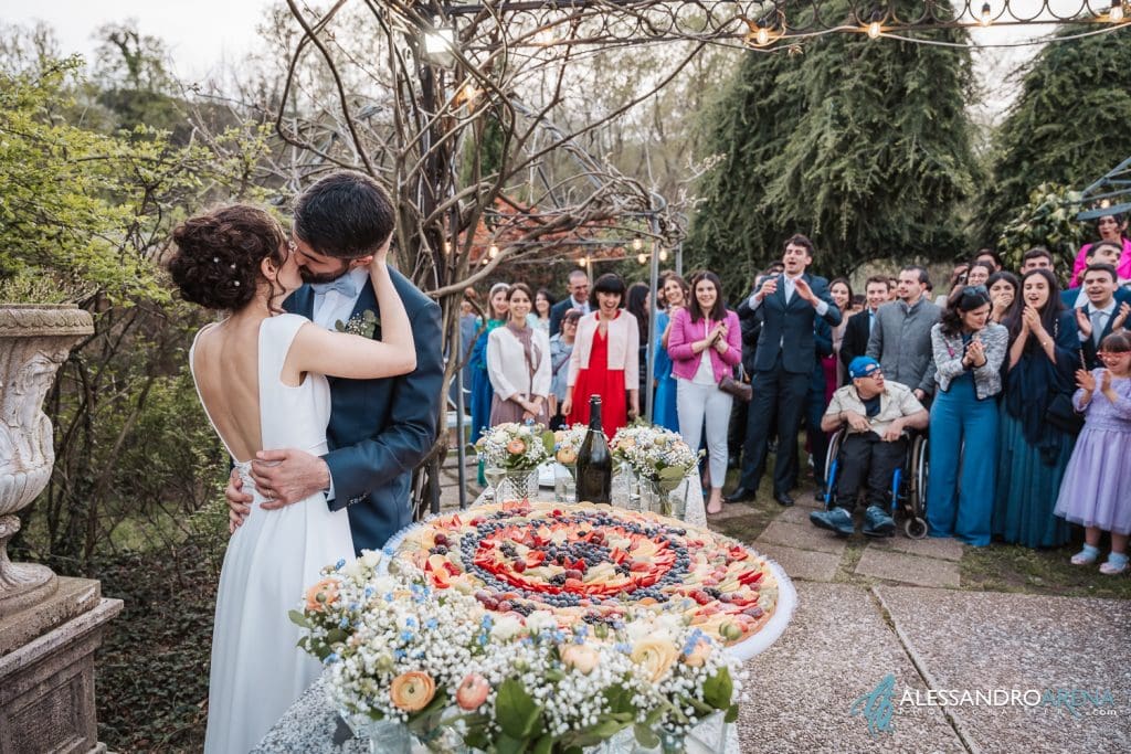 La Voliera Reale - Location matrimonio Varese - taglio torta