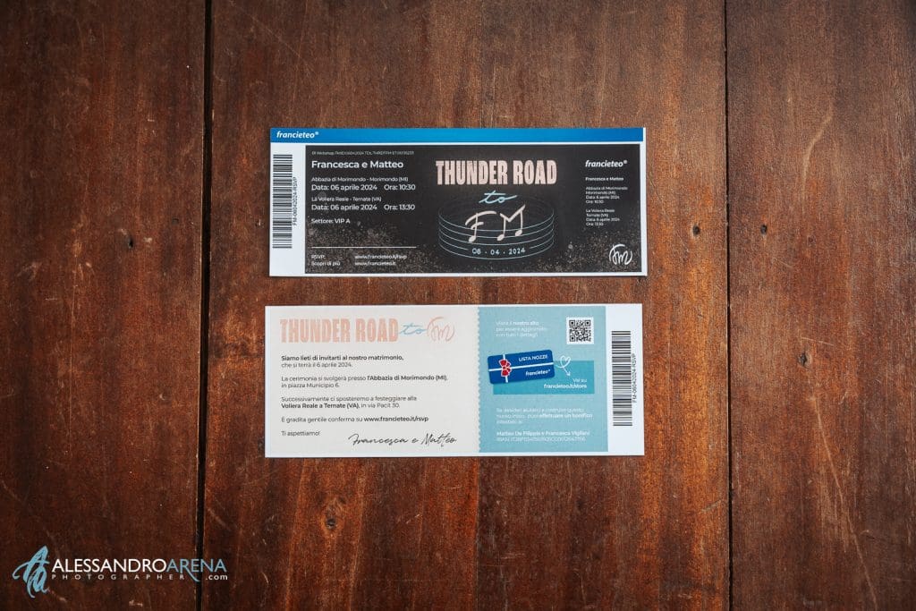 Matrimonio a Milano - le partecipazioni a tema musica