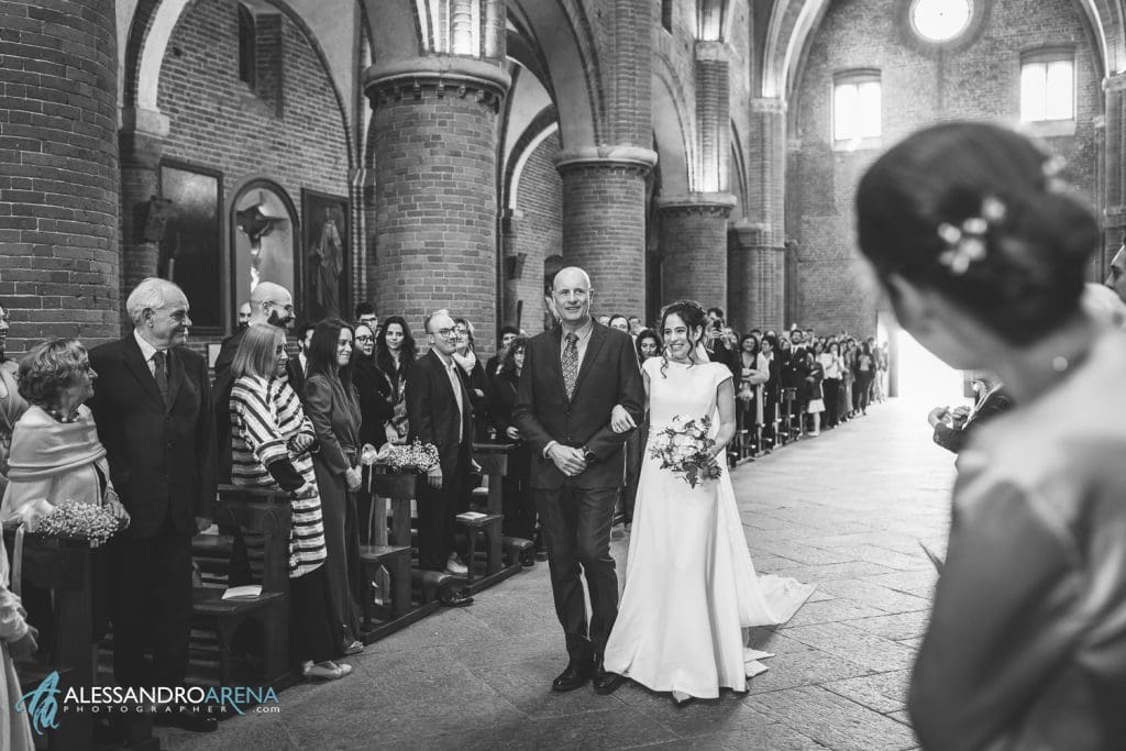 Matrimonio all'Abbazia di Morimondo - l'arrivo della sposa