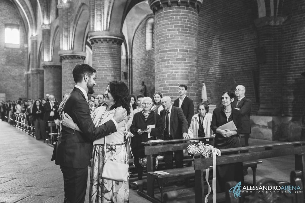 Matrimonio all'Abbazia di Morimondo - l'ingresso dello sposo