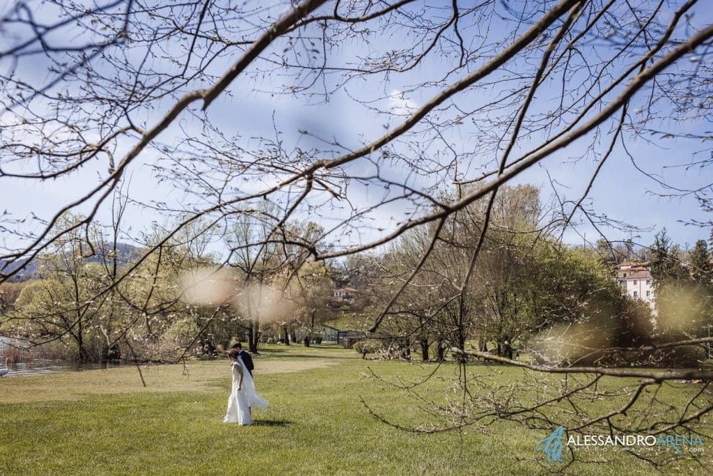 Sessione fotografica sposi - Parco di Ternate