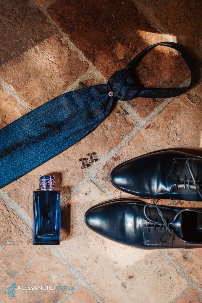 Dettagli dei preparativi dello sposo