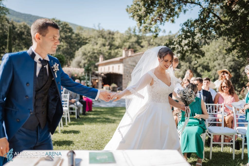 Rito-simbolico-in-Toscana-Matrimonio-a-Valle-di-Badia-Wedding