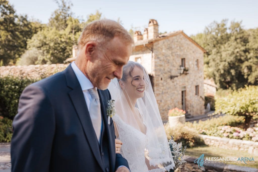 Rito-simbolico-in-Toscana-Matrimonio-a-Valle-di-Badia-Wedding